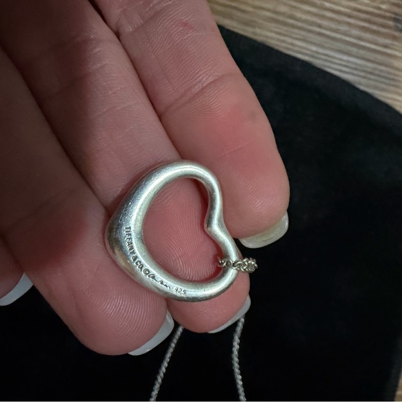 AUTHENTIC Vintage Tiffany&CO Elsa Heart Necklace - Picture 13 of 13